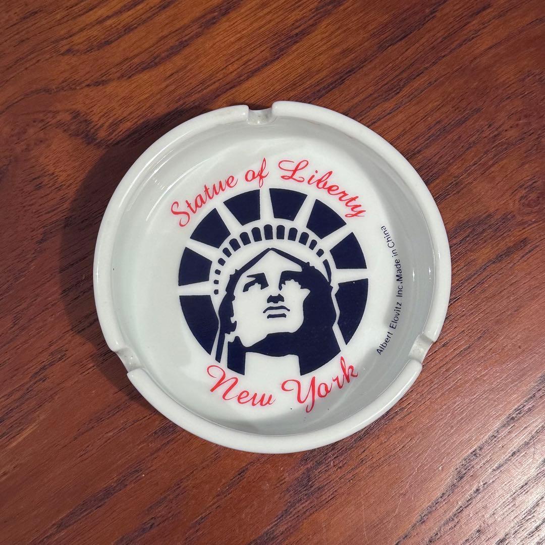 ★NewYork/ニューヨーク/自由の女神/灰皿/USA ヴィンテージ 1980年代 ニューヨーク お土産 灰皿：自由の女神像