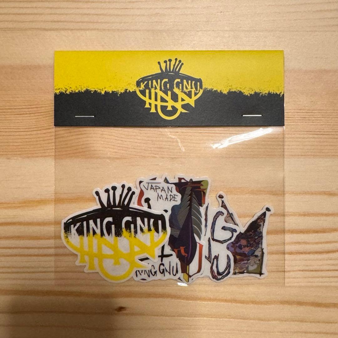 King Gnu キングヌーステッカー CLOSING CEREMONY - メルカリ