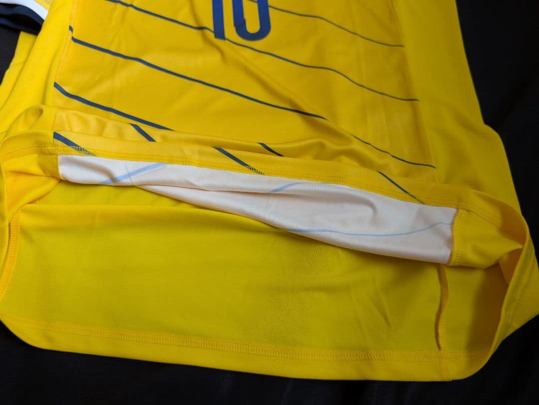 新品タグ付き】コロンビア代表/ハメス・ロドリゲス/H/2014W杯モデル