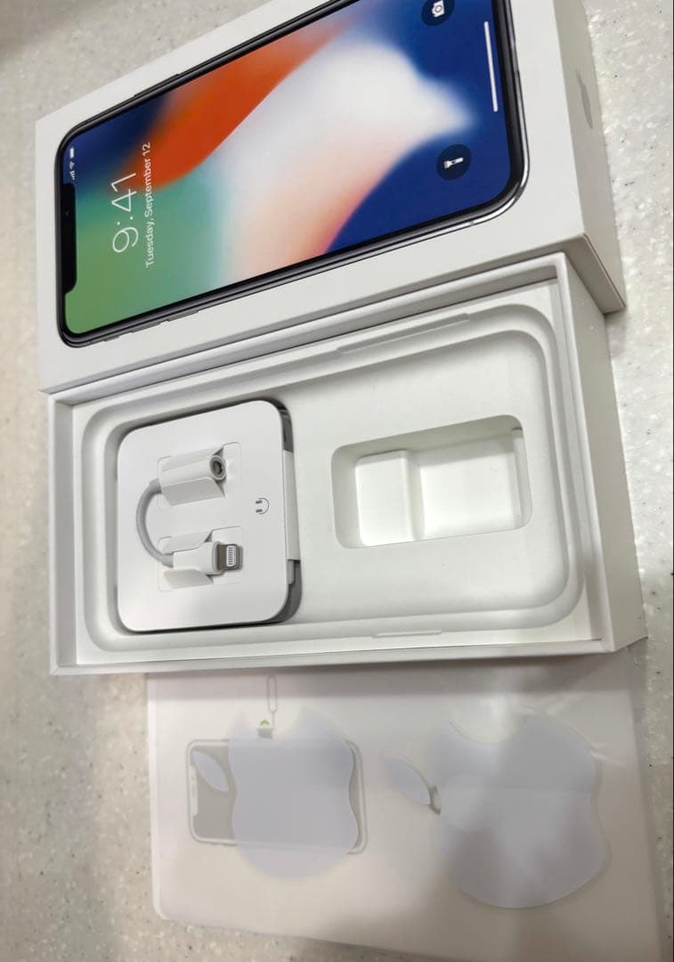 iPhoneX 64GB バッテリー100% SIMフリー 箱つき - メルカリ