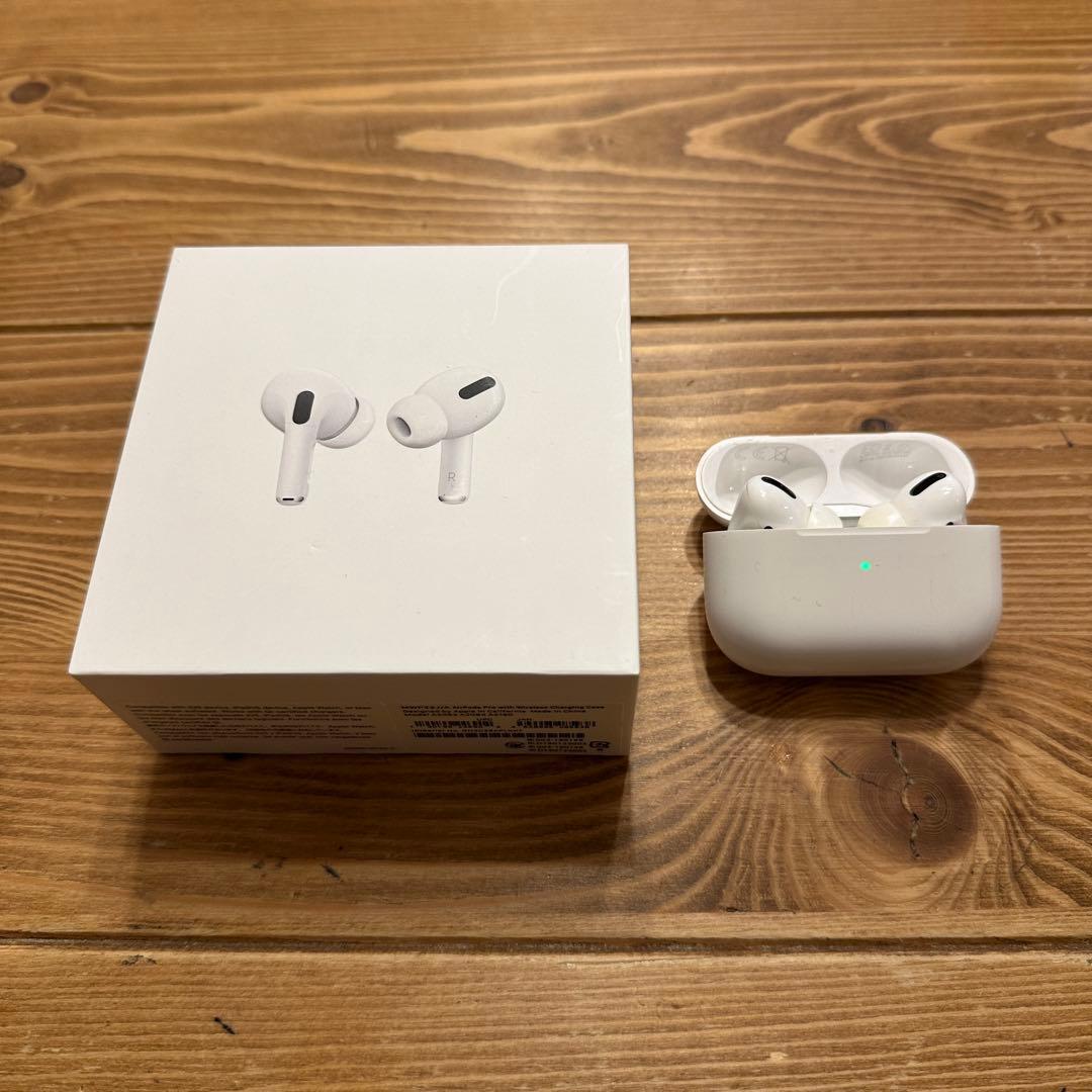 airpods4 アクティブノイズキャンセル。右耳聞こえません。ベノム