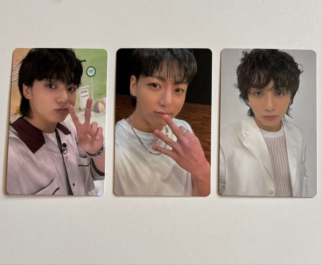 JUNGKOOK トレカ GOLDEN ラキドロ ユニバ - メルカリ