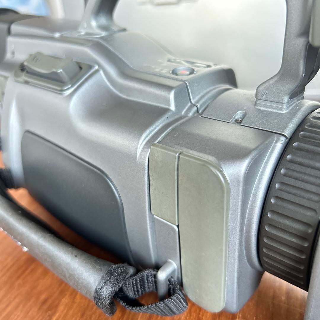 SONY DCR-VX1000 デジタルビデオカメラ ハードケース付き - メルカリ