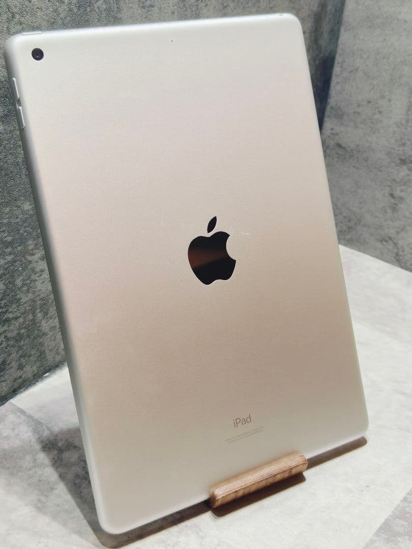 iPad 第9世代 64GB バッテリー良好 タブレット 713