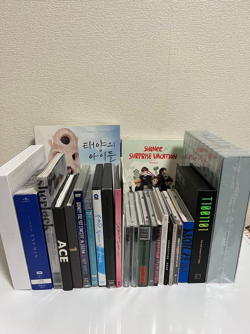 OneMall provides Mercari products: SHINee CD まとめ売り㉜