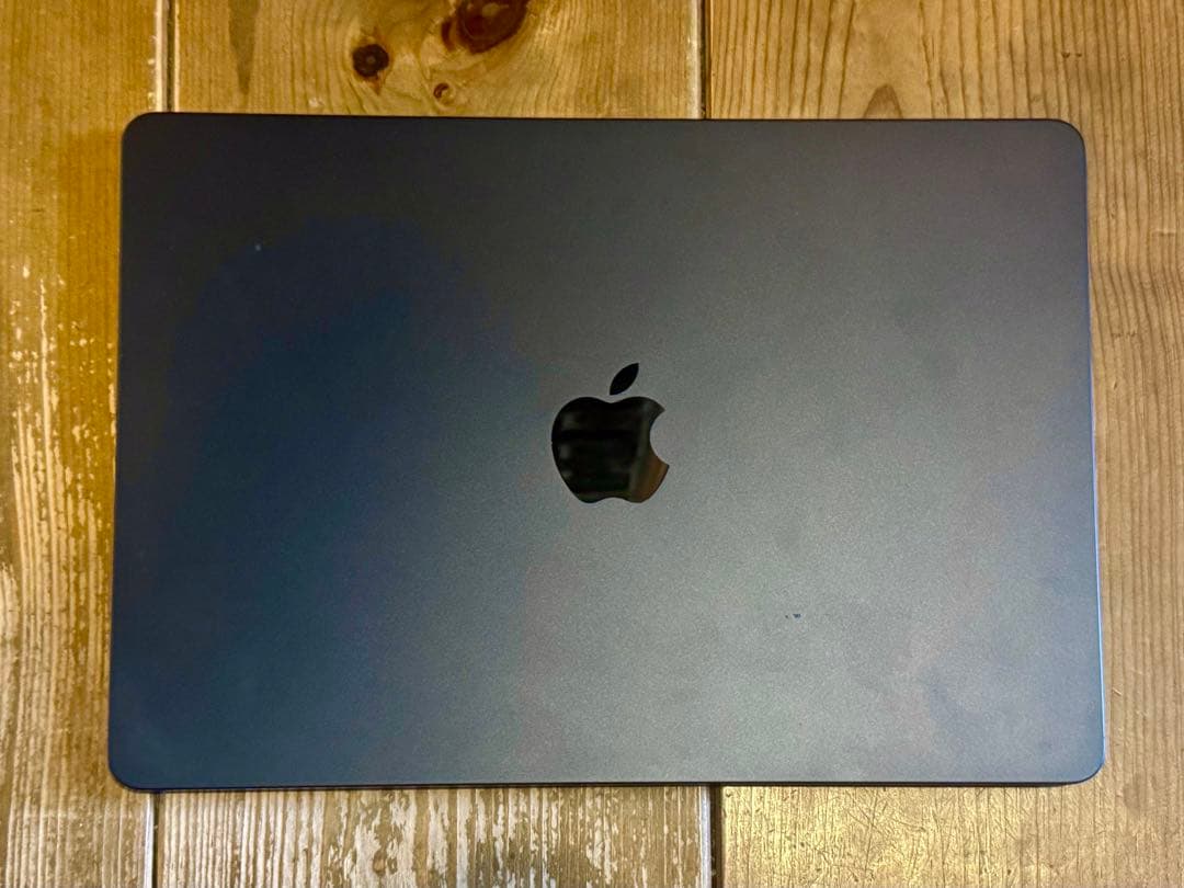 MacBook Air M2 8コアCPUと8コアGPU 13インチ256GB Amazon.co.jp: 【整備済み品】 Apple MacBook Air M2 2022 (13インチ