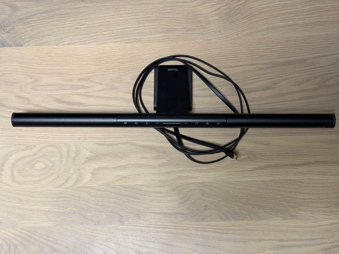 その他 BenQ ScreenBar Pro Amazon.com: BenQ ScreenBar Pro LED Monitor Light Bar (Silver