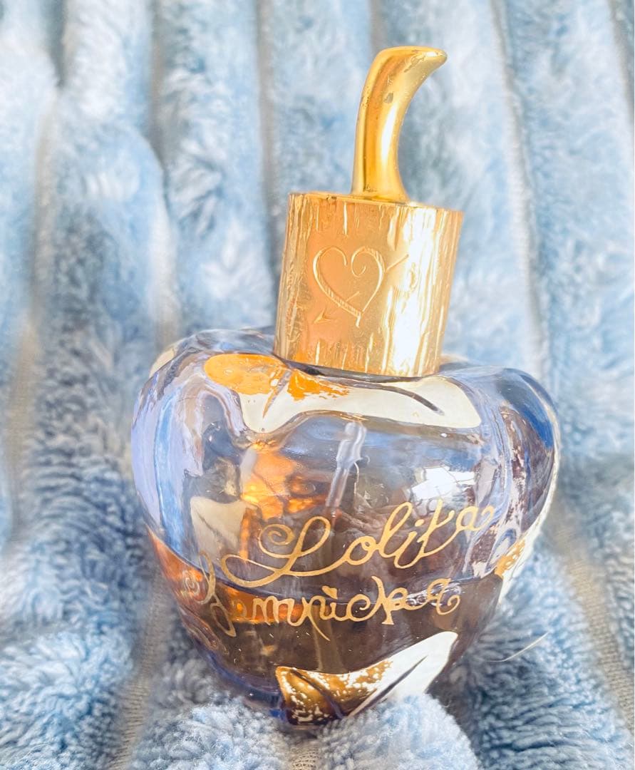 最終値下げ 廃盤 希少品 Lolita Lempicka 香水 リンゴ型 - メルカリ