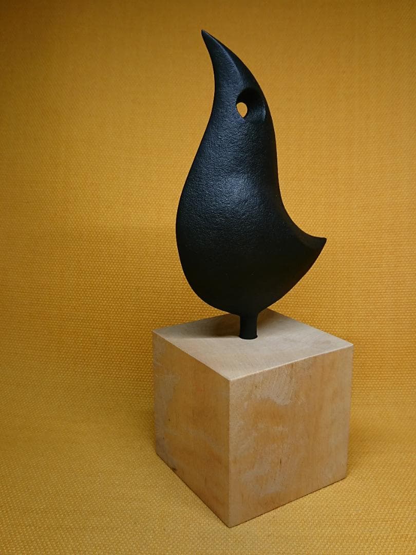 【美品】鳥　金属　彫像　オブジェ　置物　インテリア　工芸品　美術品　A1081 金属 ミニ 動物 鶏 金属鳥 彫刻 卓上装飾 アートホーム オフィス 装飾