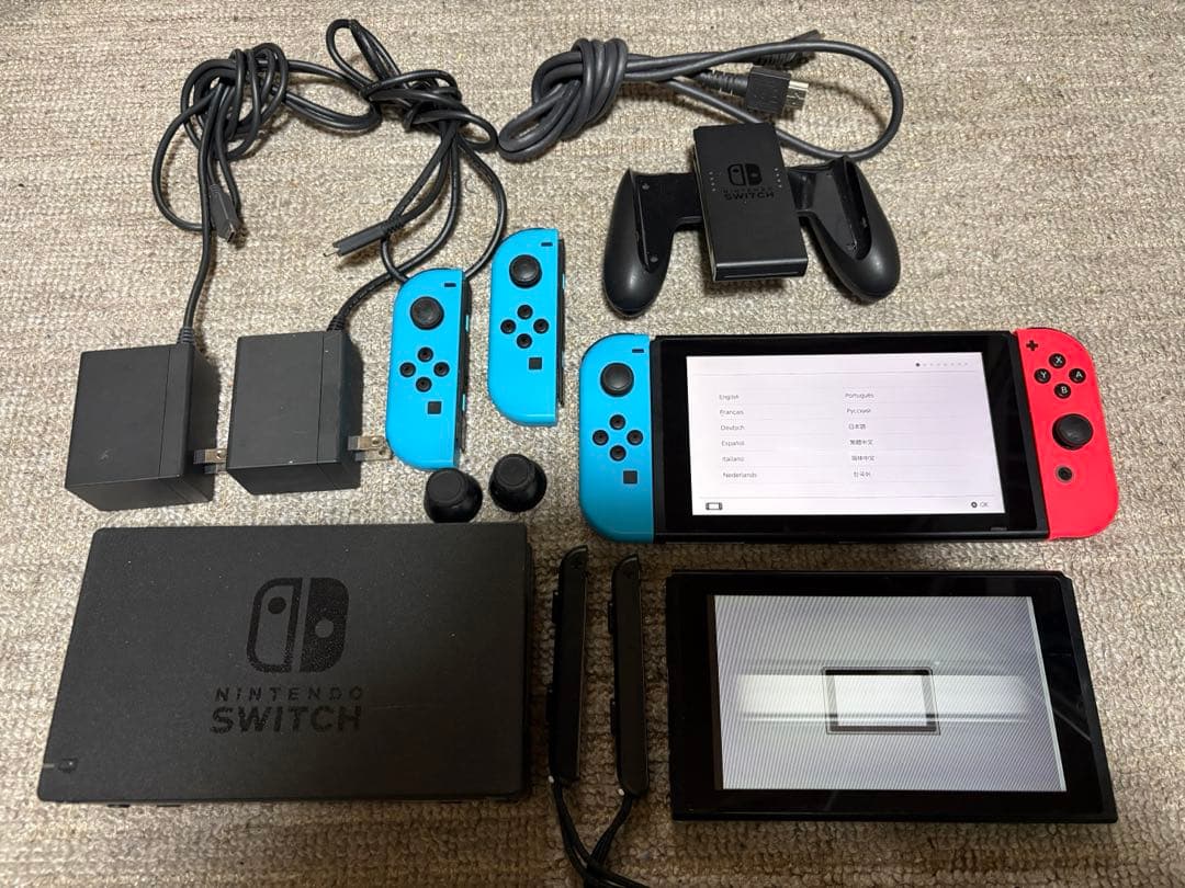 Nintendo Switch 本体2個(うち1つはジャンク)と周辺機器 Nintendo Switch 本体【Joy-Con(L) ネオンブルー/(R) ネオンレッド