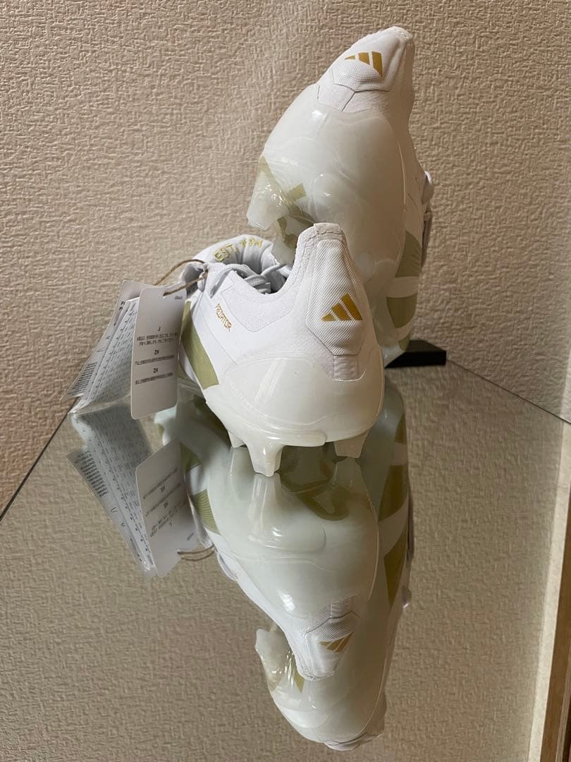 限定】アディダス 白金プレデター ゴールド フォールド オーバータン