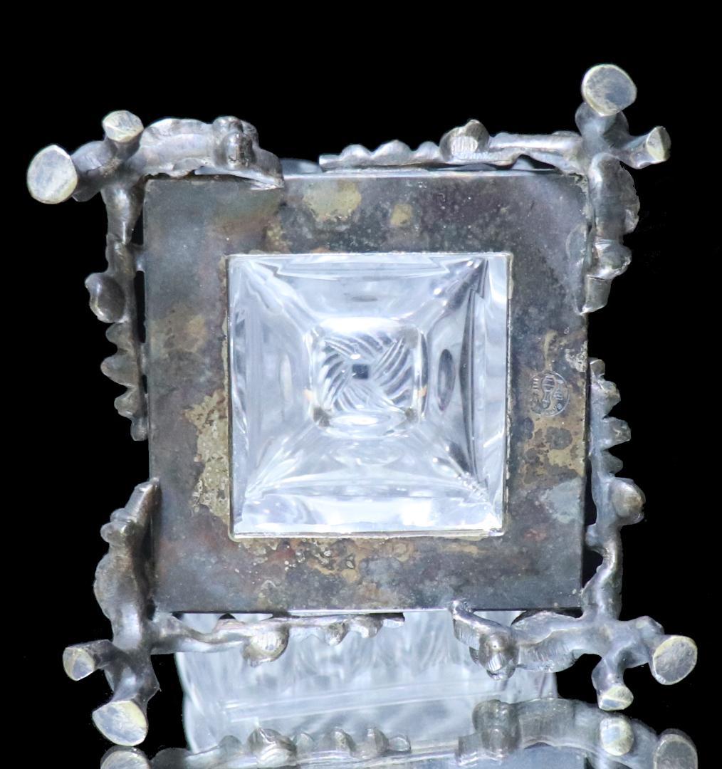 オールド・バカラ 1880年頃 スワール装飾ブロンズ台座 大型花瓶 31.5cm