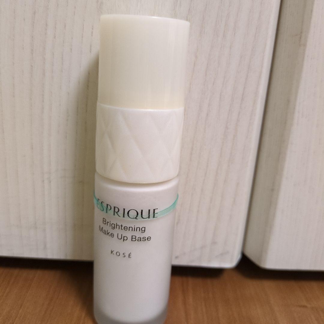 エスプリーク　ツヤ・ハリ仕上げ　発光下地 エスプリーク / ツヤ・ハリ仕上げ 発光下地の公式商品情報｜美容