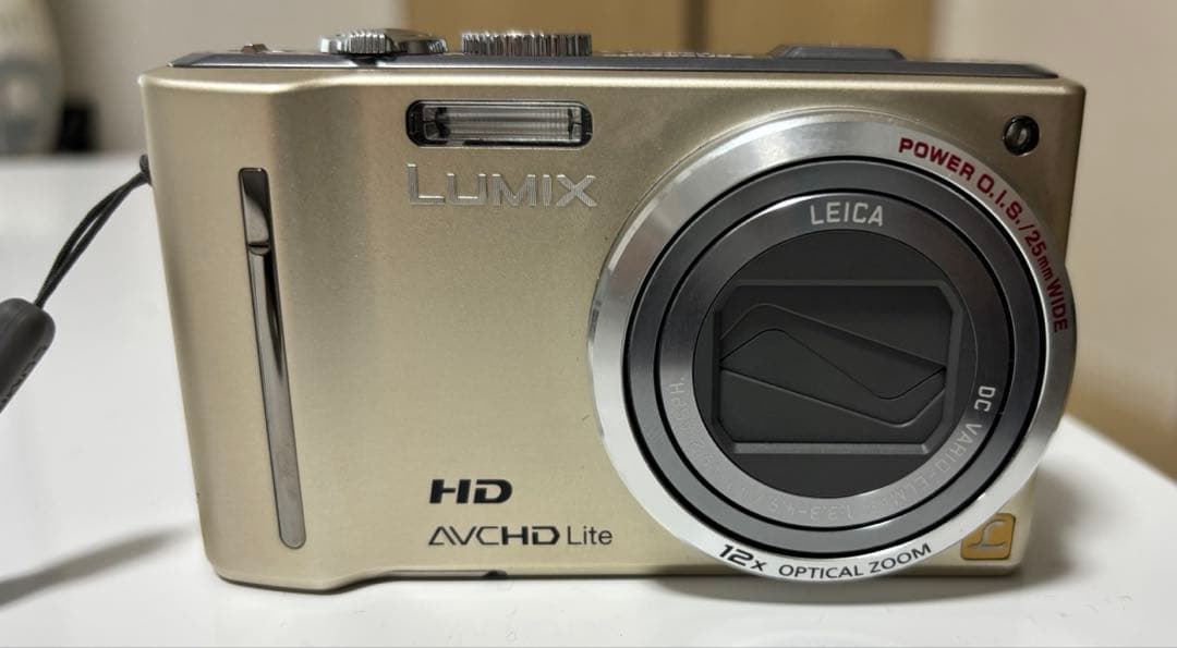 Panasonic DMC-FX70 ゴールド　充電器&バッテリー付 Panasonic LUMIX DMC-FX70 充電器・バッテリー・sd付 - メルカリ
