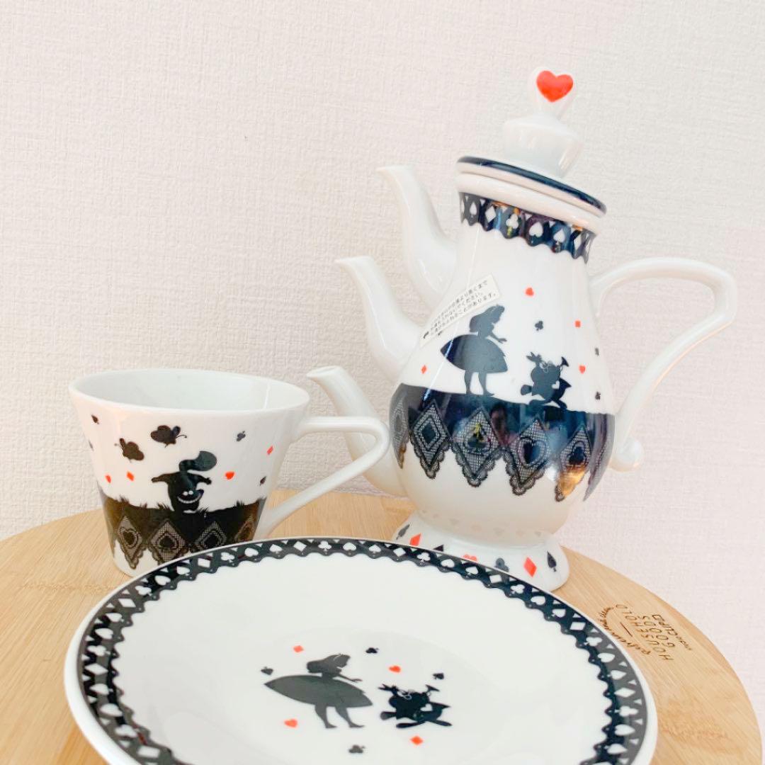 未使用】不思議の国のアリス ティーポット ティーカップ ソーサー