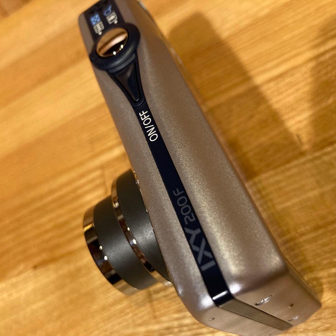 Canon IXY200F シルバー キヤノン イクシー デジカメ 付属品完備