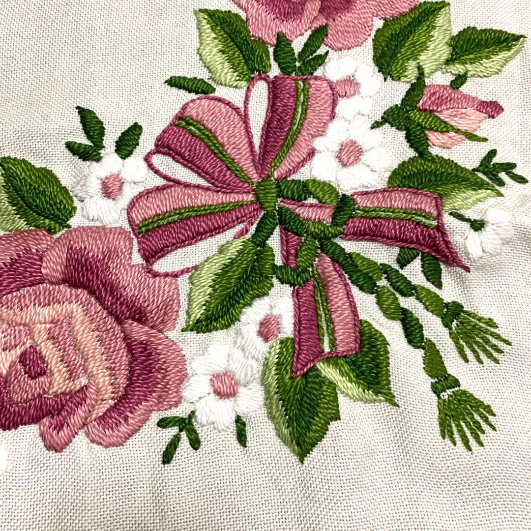 お値下げ！ テーブルクロス 手刺繍 100×100