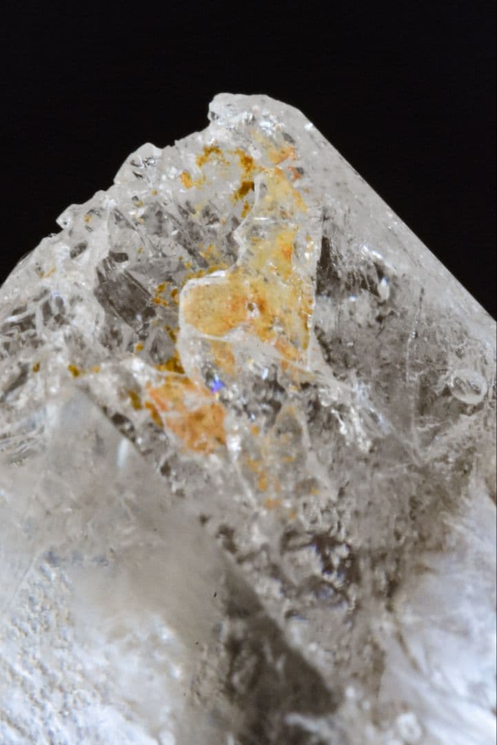 PINKASOLIVES-モンドクォーツ 初期タイプ 一部溶融 水入り