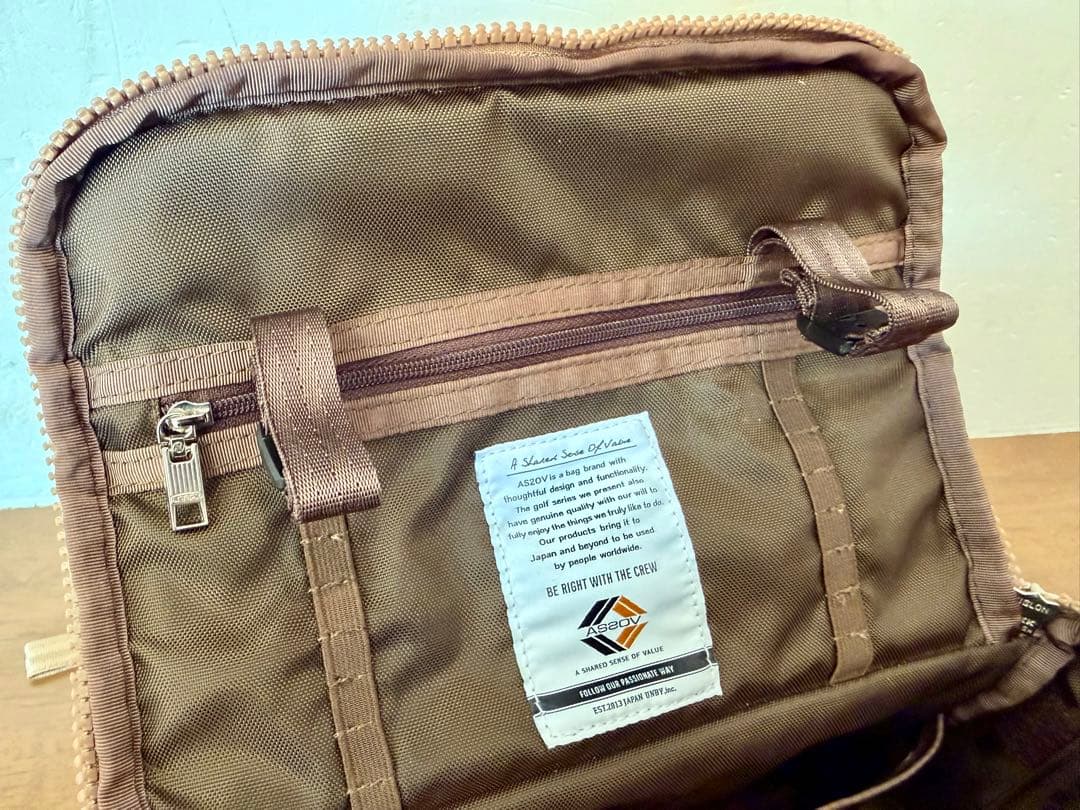 アッソブ エクスクルーシブバリスティックナイロン ラウンドポーチ