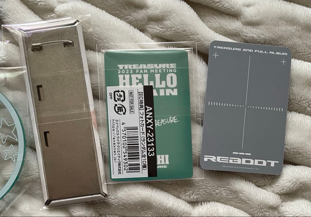 TREASURE アサヒ 6000円 特典トレカ アクスタ 缶バッジ まとめ売り