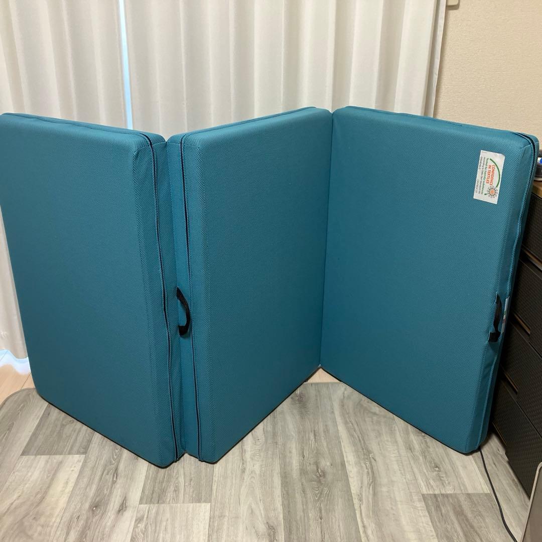 magniflex メッシュ・ウィング シングル 青 magniflex（マニフレックス） 三つ折り 高反発マットレス シングル