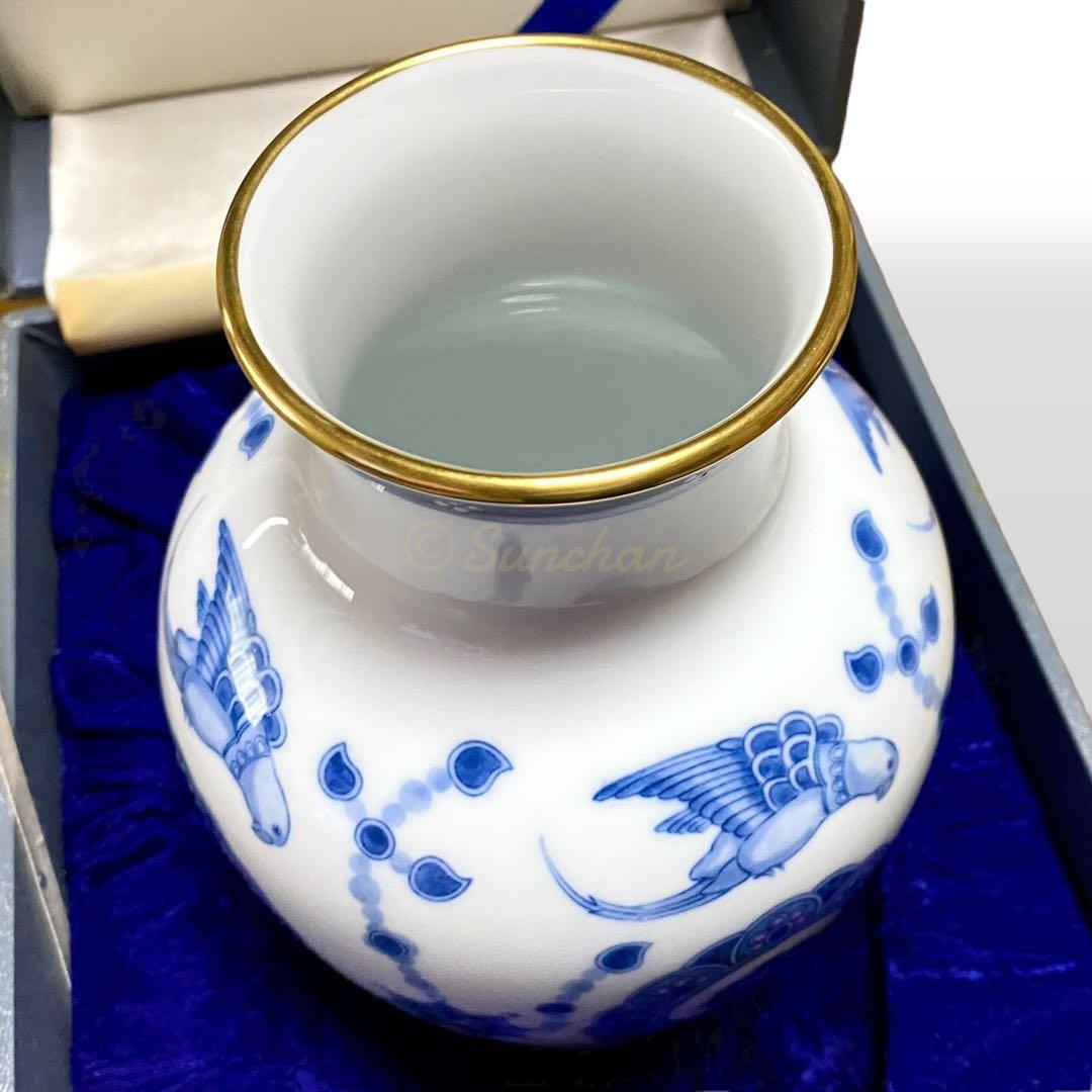 美品】 大倉陶園 OKURA 瑞鳥文花瓶 呉須更紗鳥絵 専用箱・商品タグ付き