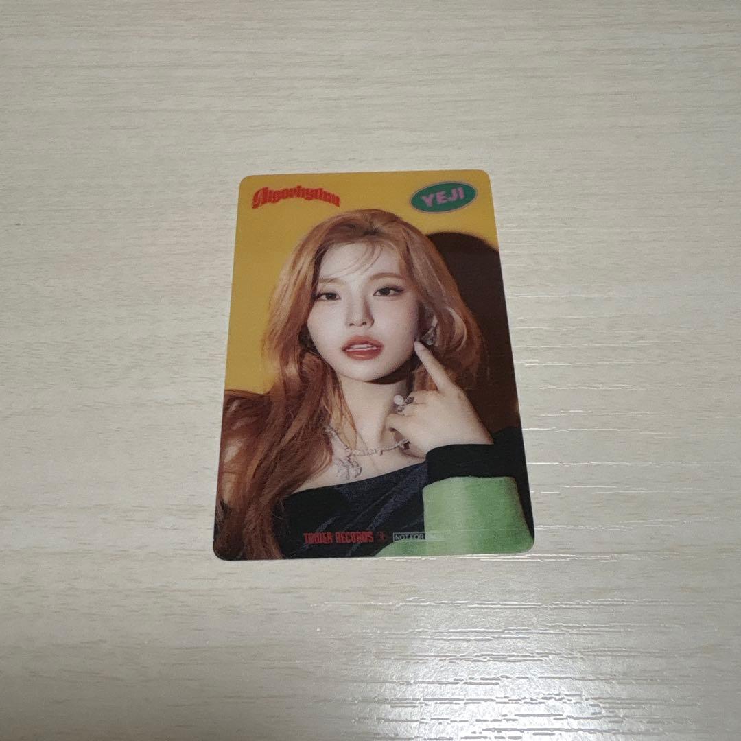 ITZY トレカ イェジ algorithm - メルカリ