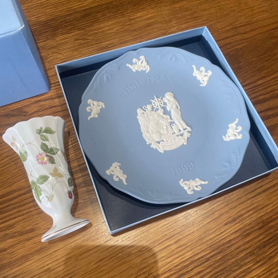 手描きプレート 飾り皿 若草色のフレーム ロンシャン 鳥と木の実 12twch3