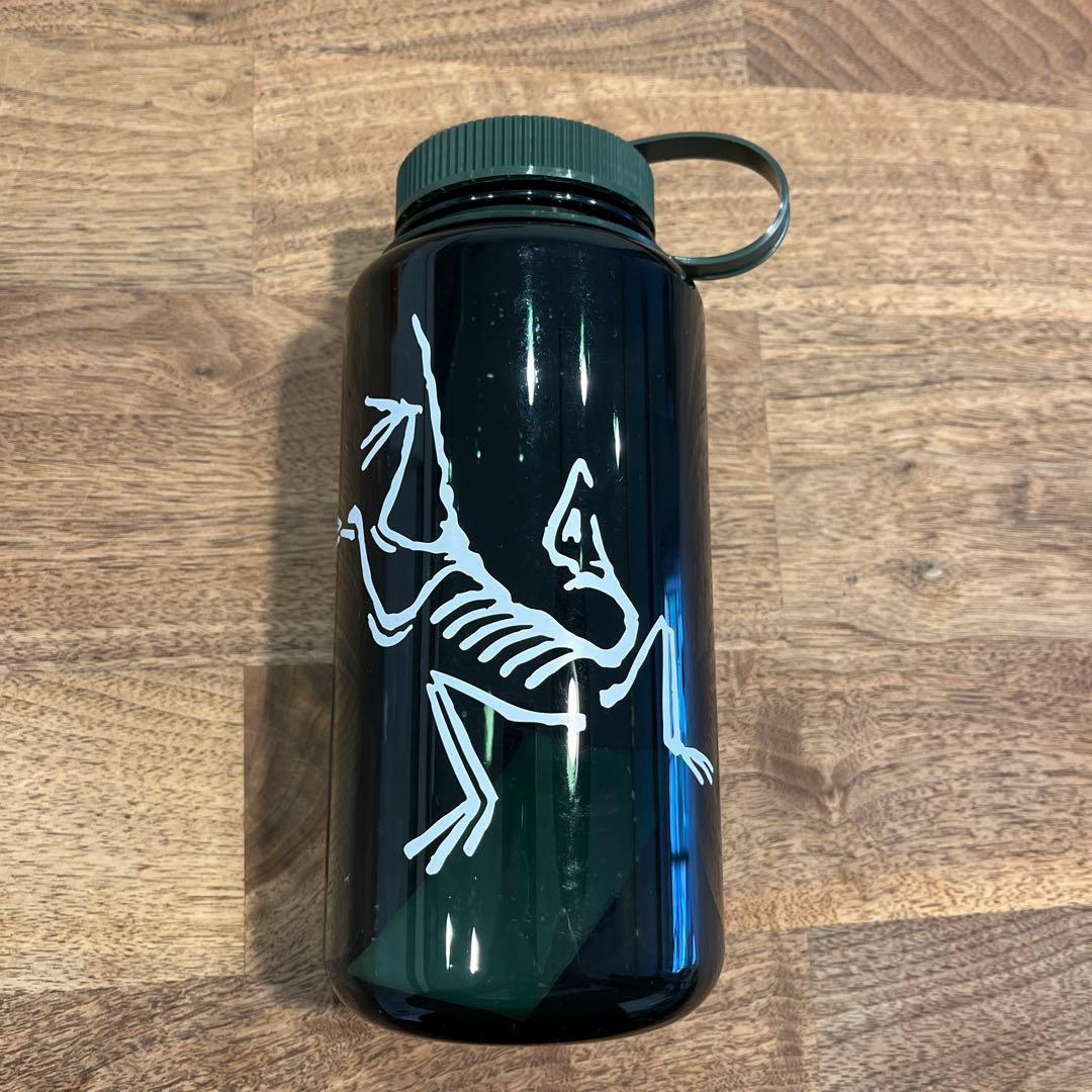 ARC'TERYX】ナルゲンボトル1.0 L - メルカリ
