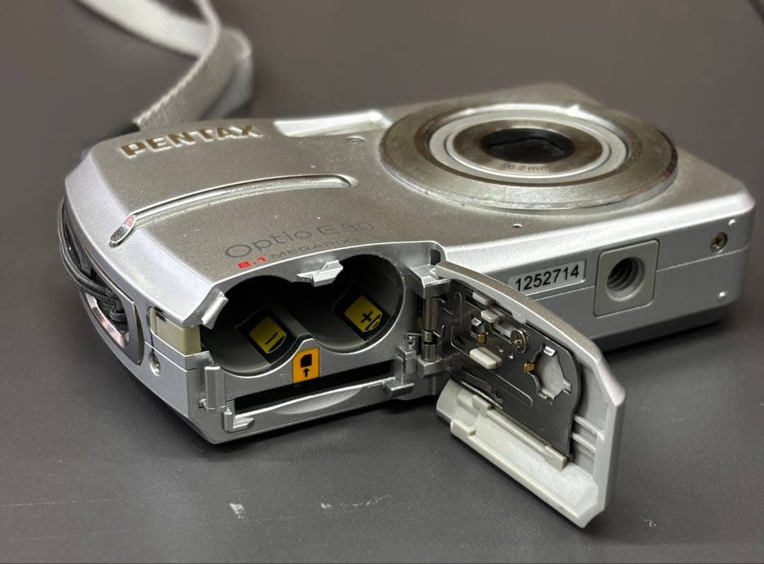 PENTAX Optio E50 8.1メガピクセル シルバー - メルカリ