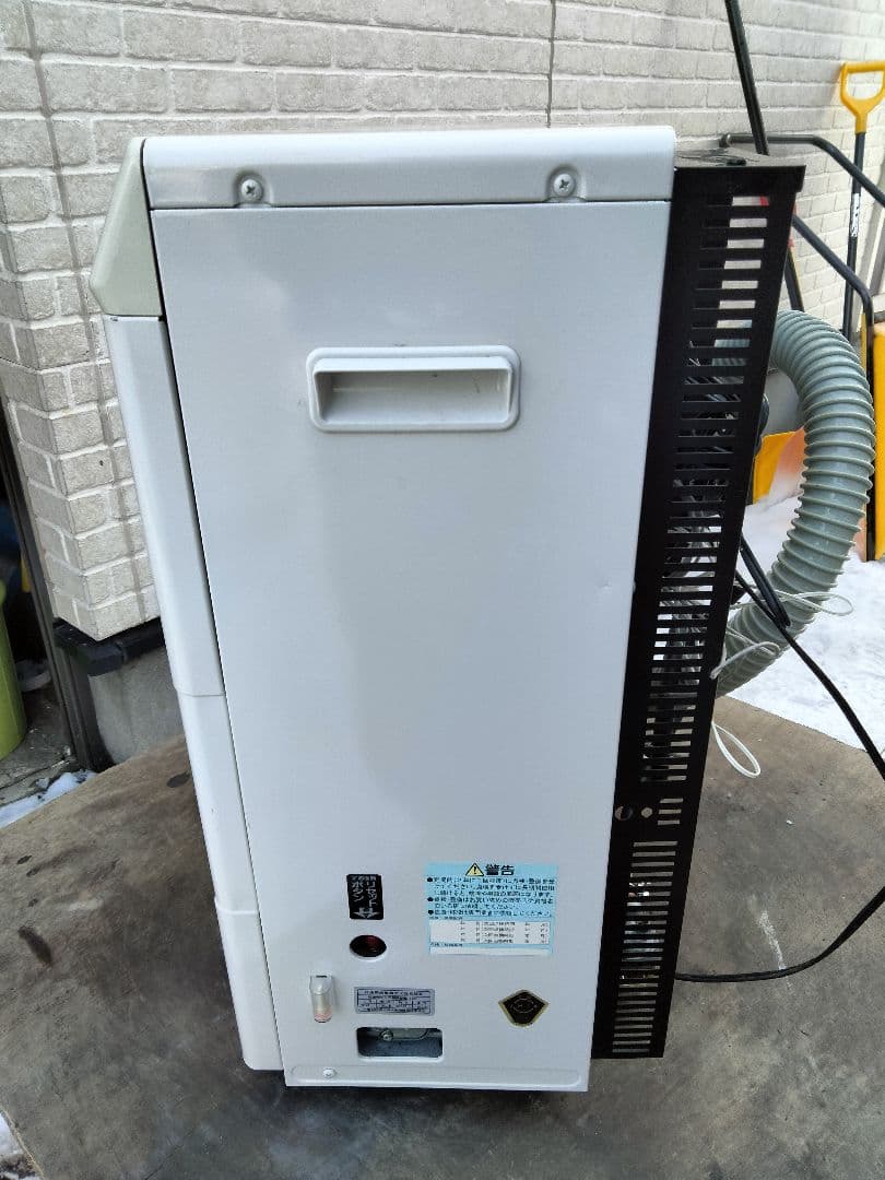 札幌発コロナFF温風石油ストーブ！品番「FF‐4213GS」2014年式中古品⑪