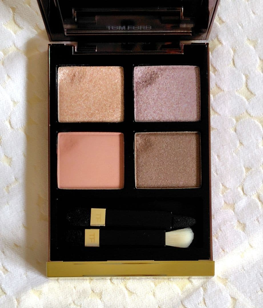 トムフォード アイカラークォード 27メテオリック（復刻）美品 - メルカリ