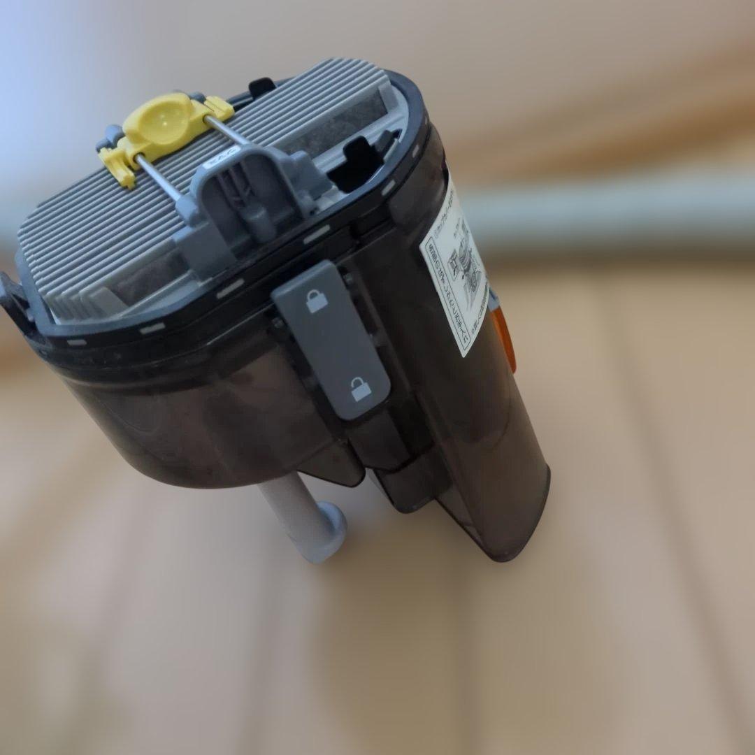 充電式　キャニスター　掃除機　　東芝　VC -NX2　サイクロン