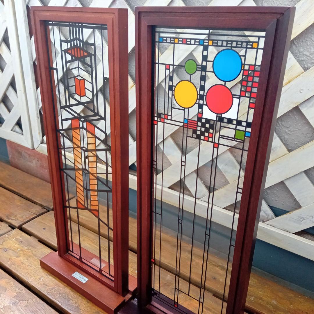 フランクロイドライト ステンドグラス木製枠2枚パレード＆ロビー邸