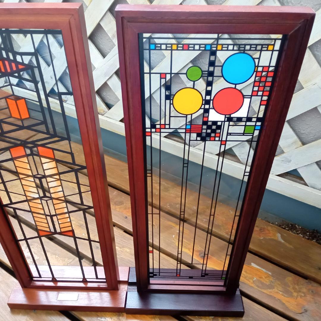 フランクロイドライト ステンドグラス木製枠2枚パレード＆ロビー邸
