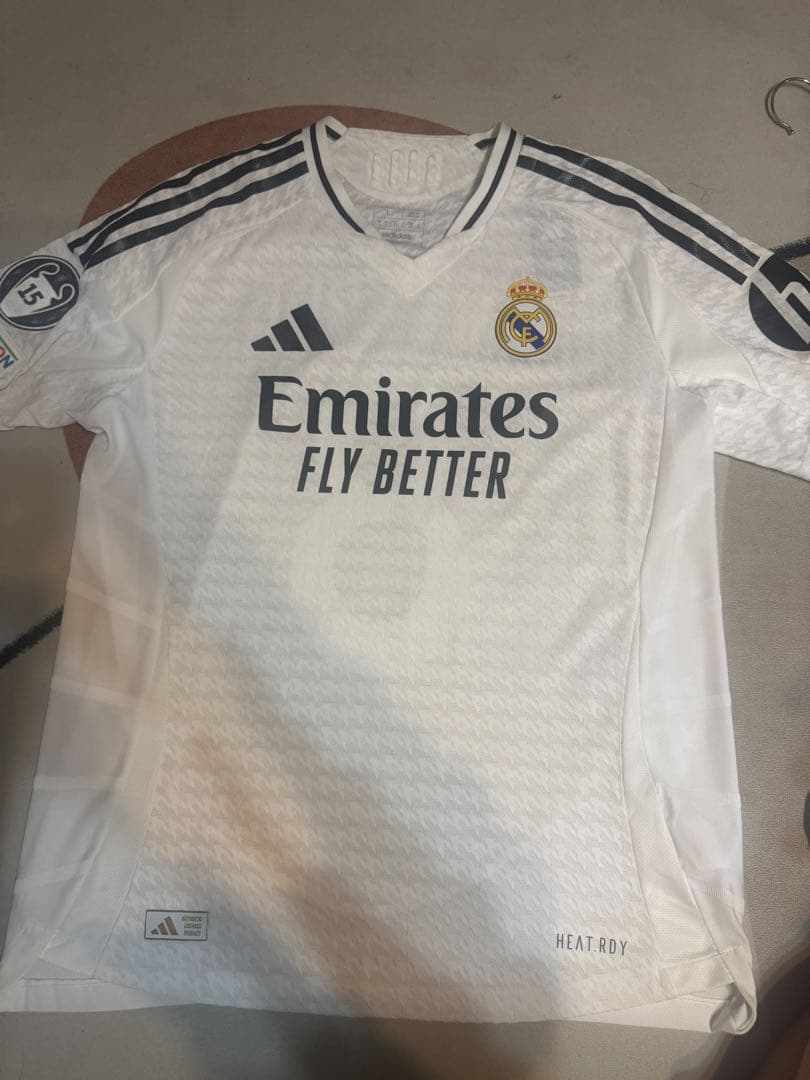 レアル・マドリード フェデリコ・バルベルデ オーセンティックユニフォーム レアルマドリード サッカー ユニフォーム 2025-26 フェデリコ