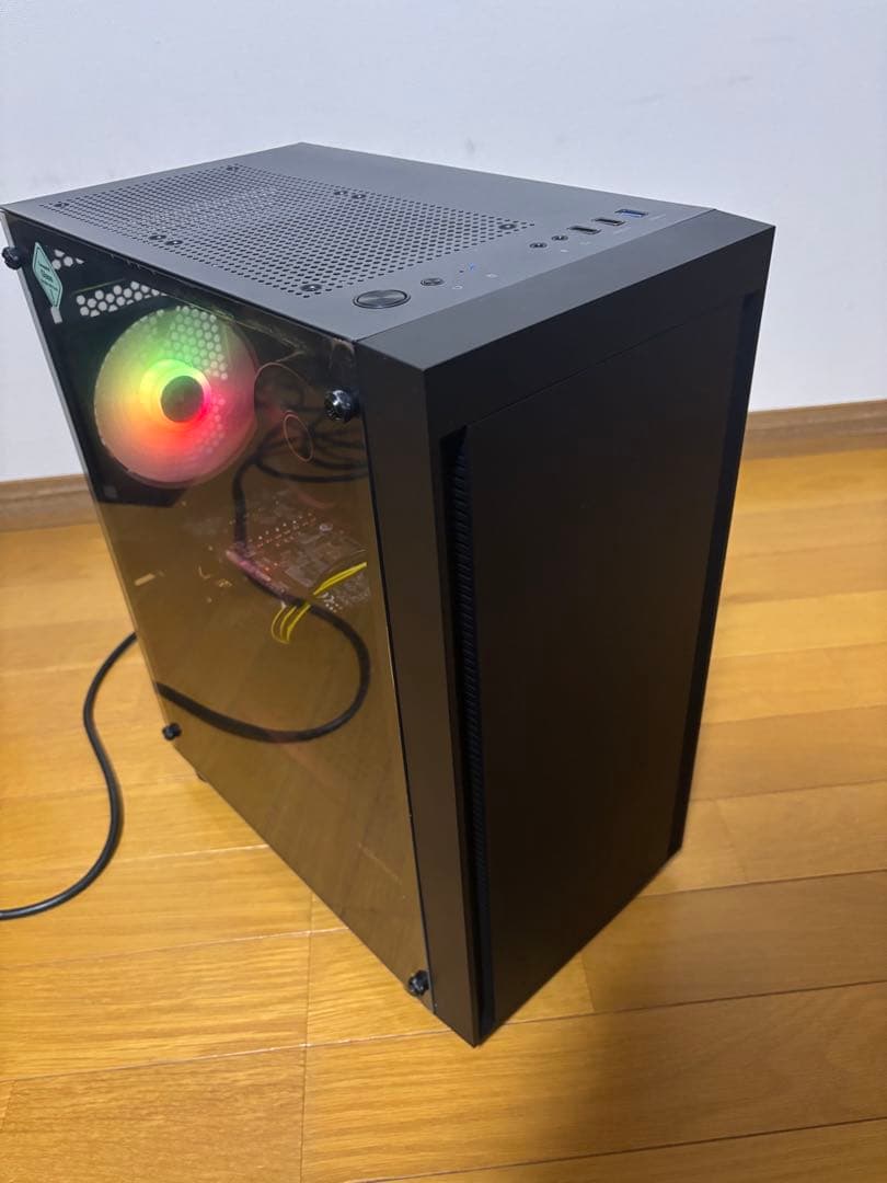 ふわっと光る自作ゲーミングPC！新品ケース、新品SSDで快適！ なぜゲーミングPCは光るのか？ライティングの魅力と疑問を徹底解説