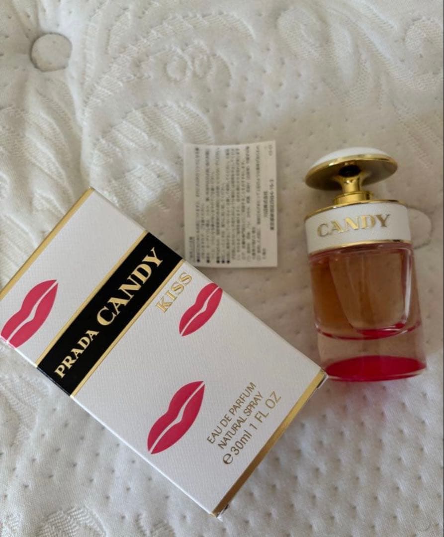 新品未使用】PRADA CANDY KISS 30ml - メルカリ