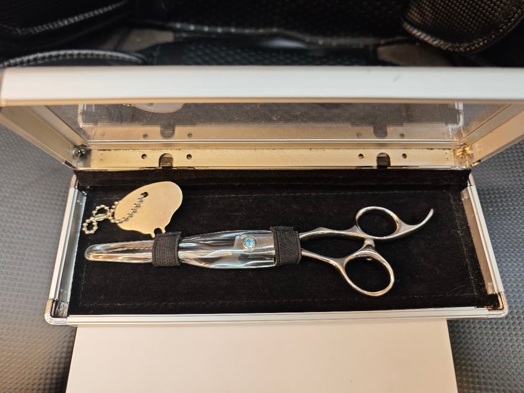 週末限定値下 トラックス シザー TURUGI63 TRACKS L-TURUGI | 美容ハサミ(シザー)メーカー[トラックスシザーズ] 美容