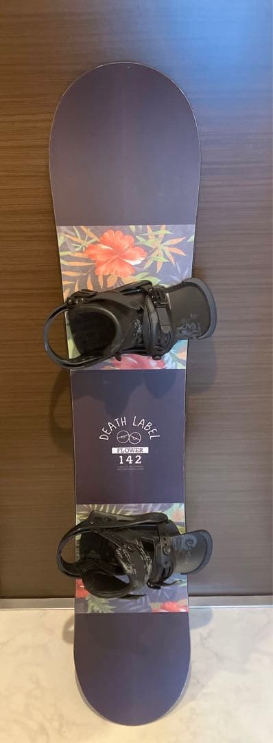 デスレーベル 142 フラワー(バードンビンディング付) スノーボード 板