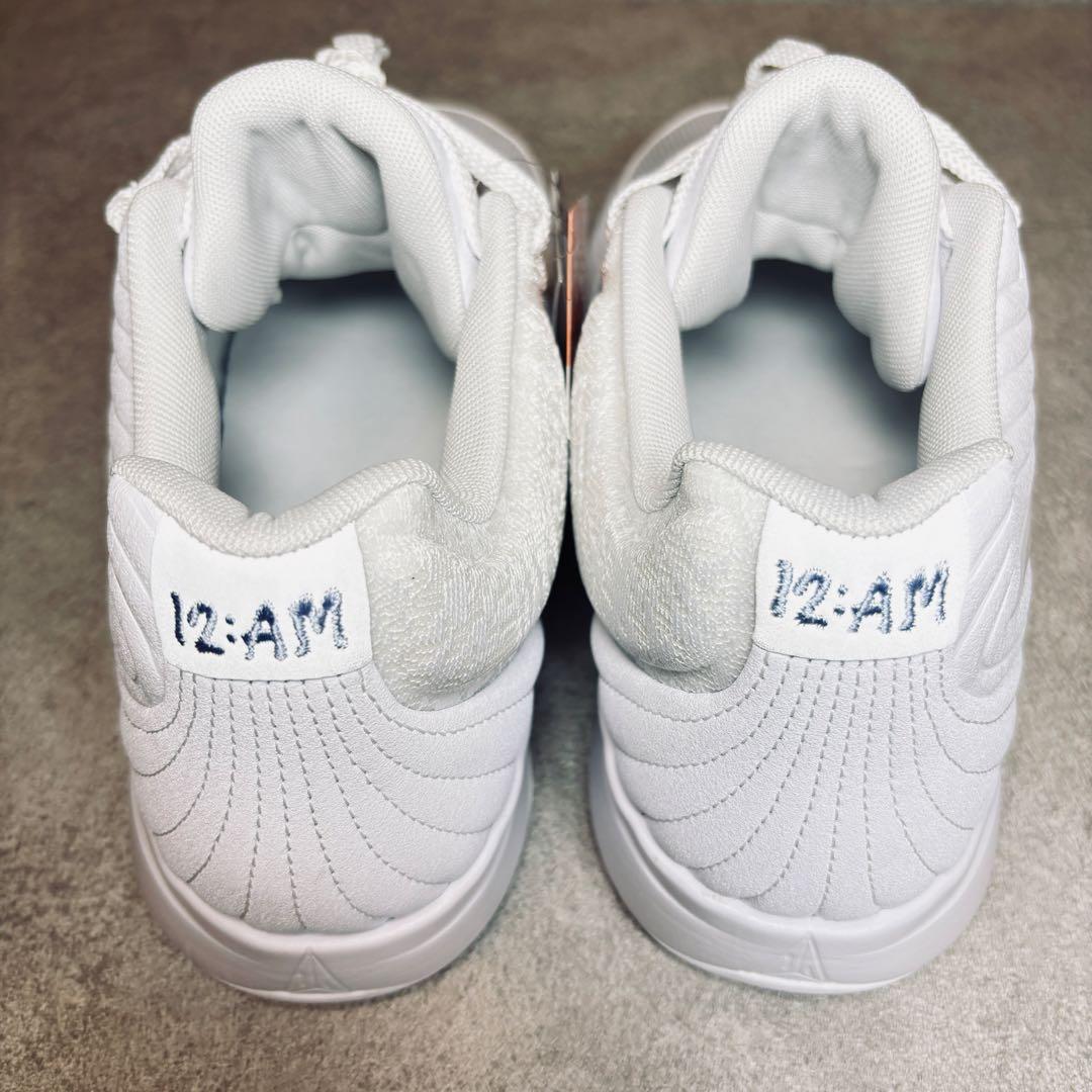 【新品未使用】タグ付✨NIKE バスケットボールシューズ 白 28.5cm