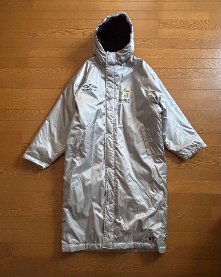 北海高校サッカー部　UMBRO 薄グレー　シルバー ベンチコート O-XO 北海高校サッカー部 UMBRO 薄グレー シルバー ベンチコート O-XO