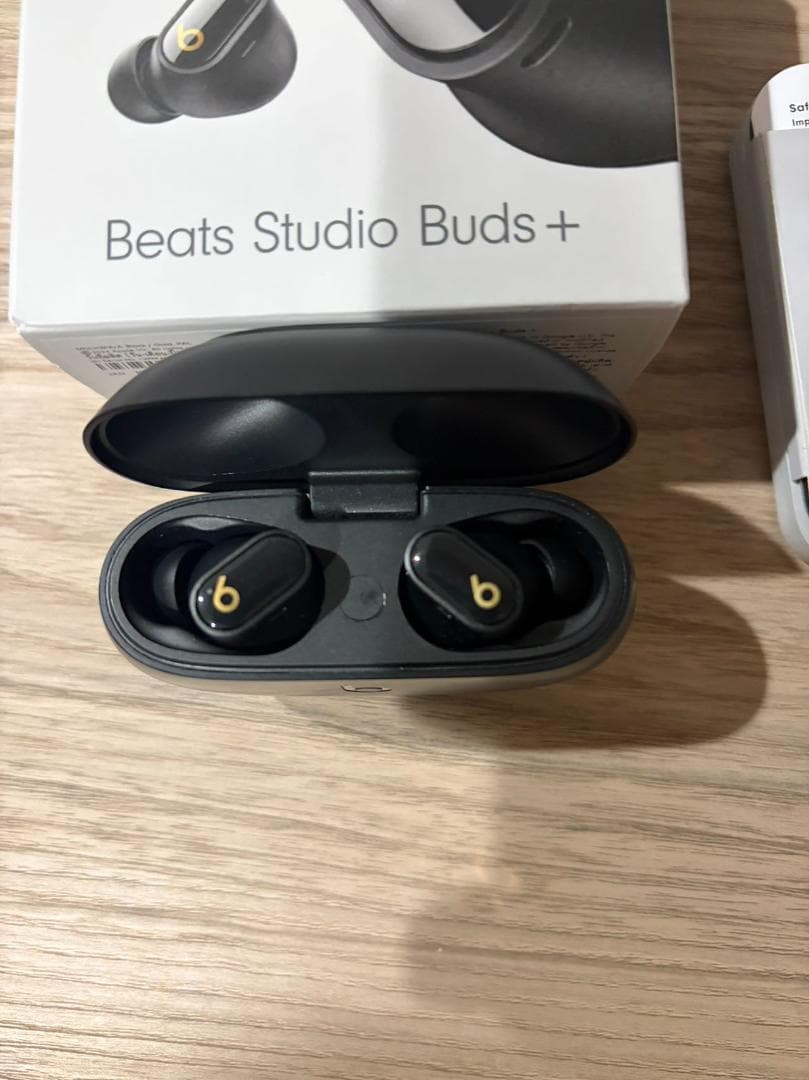 ☆極美品☆保証付き Beats Studio Buds+ ワイヤレスイヤホン