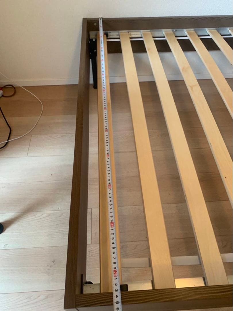 東京都付近限定品＊IKEA ブルクスヴァーラ セミダブル ベッド - メルカリ