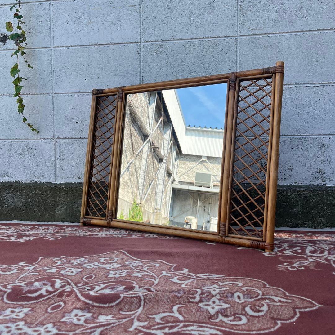古雑貨ビンテージ品◾️籐ラタンパネル 壁掛けミラー ウォールミラー 鏡 ミラー 鏡 ラタン 籐 取り付け用フック付き 約 W 32.5cm D 2cm H 42cm