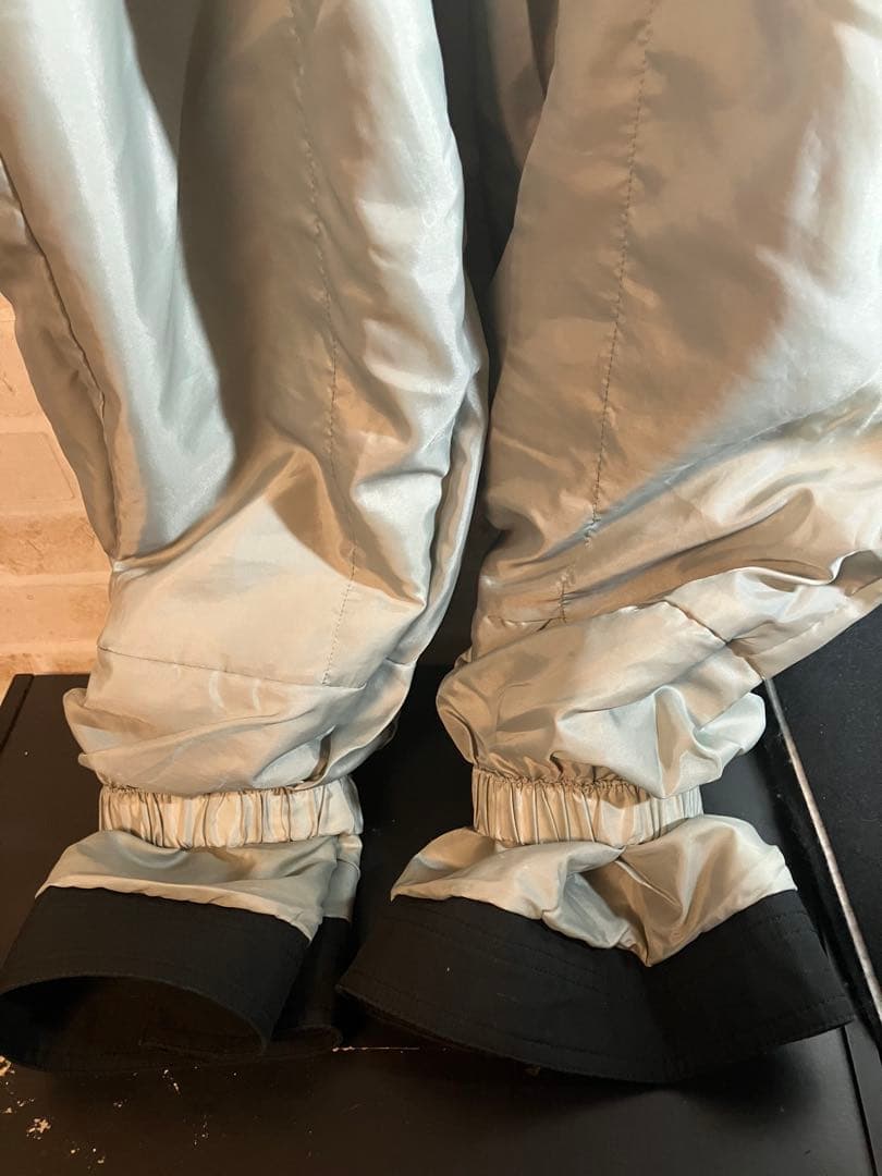 《美品》DESCENTE ジュニア用 スノーウェア 上下セットサイズ140