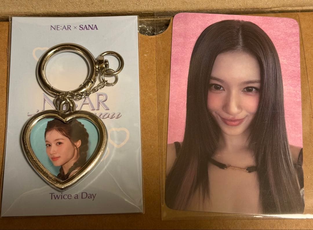 NE:AR ニアル TWICE サナ トレカ キーリング - メルカリ