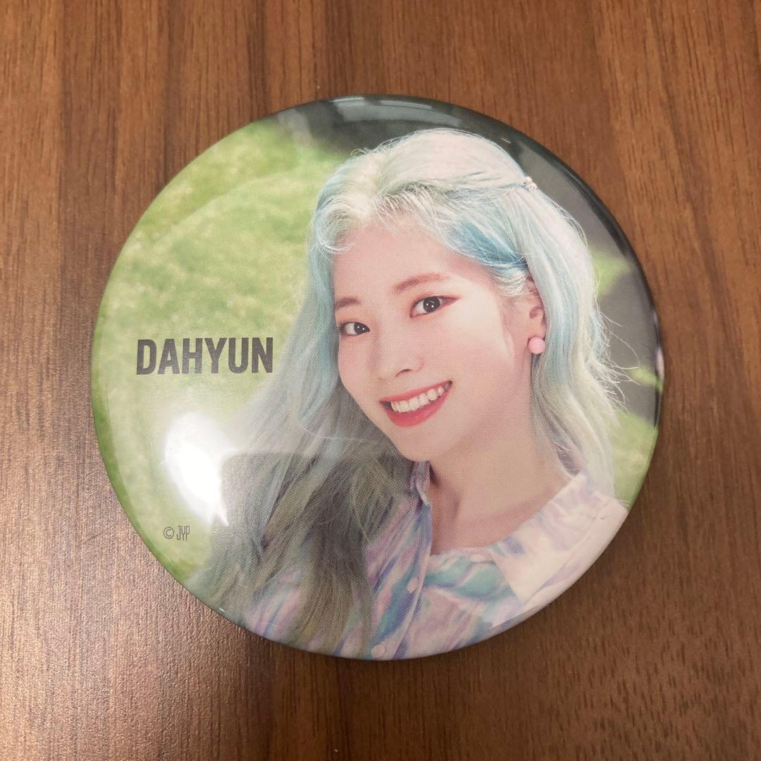 TWICE 缶バッジ ダヒョン happy happy 匿名配送 - メルカリ