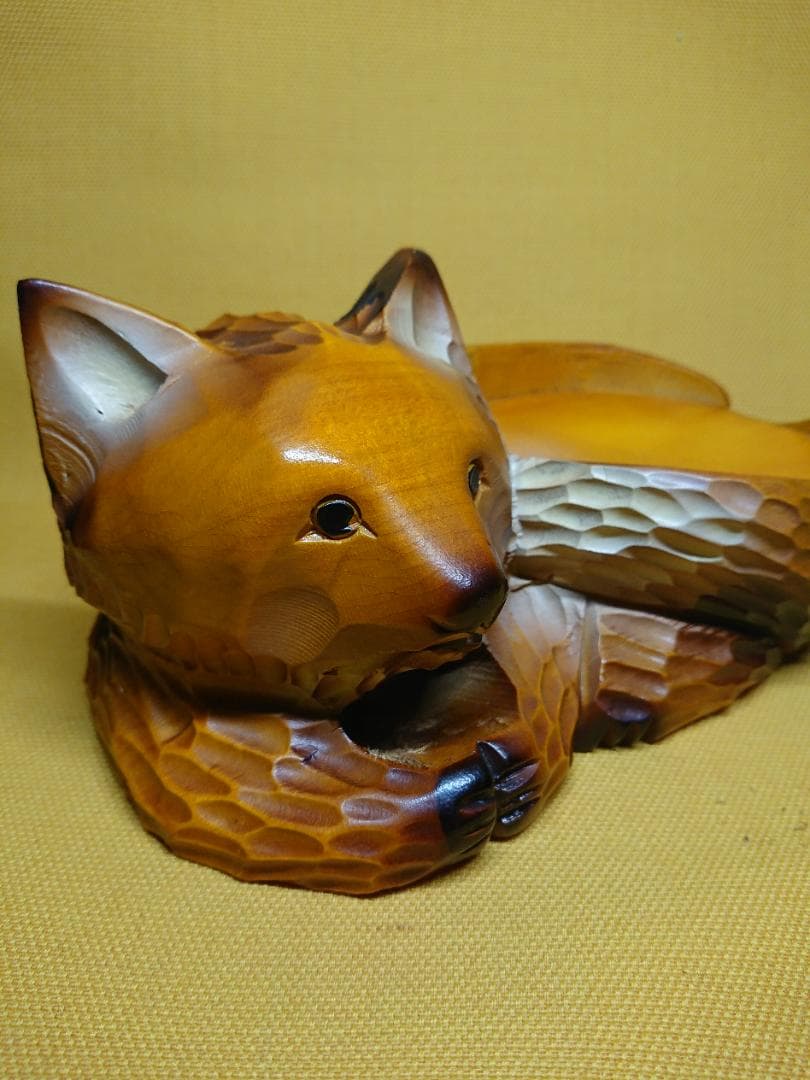 美品】キツネ 狐 木彫 ガラス 置物 インテリア 工芸品 美術品 A1039