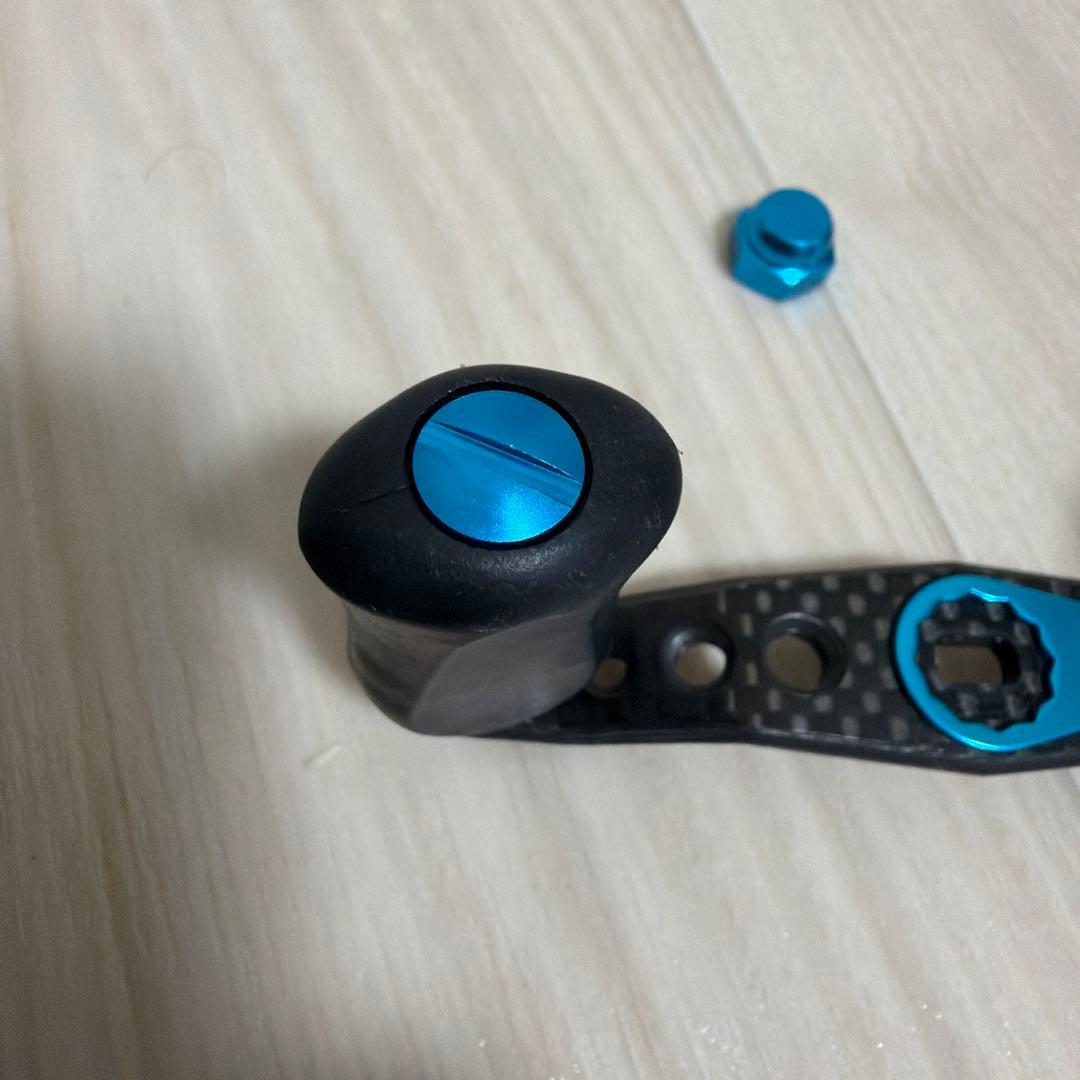 IXAカーボンハンドルパーツ ブラック/ブルー シマノ左巻き80mm - メルカリ